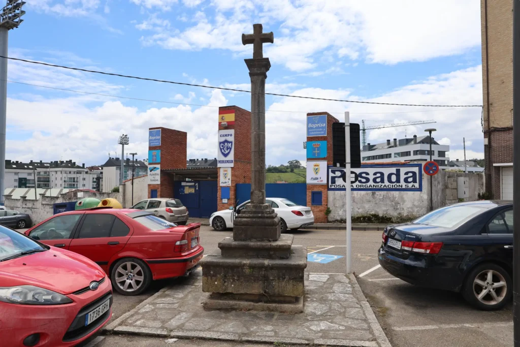 Crucero. Calle La Cruz 1