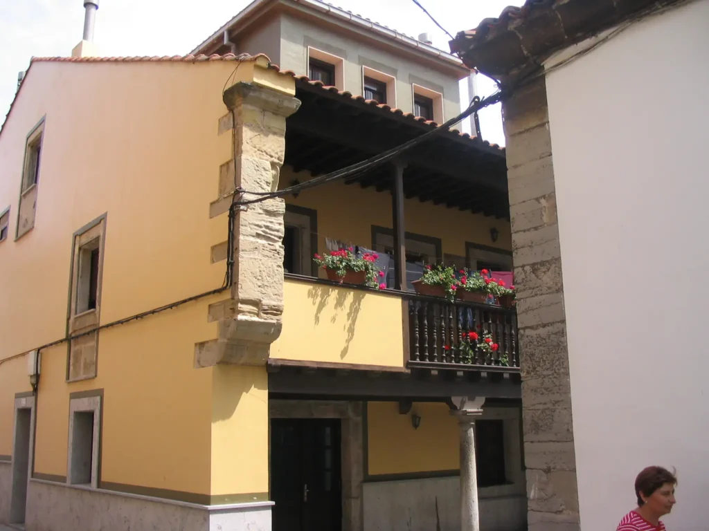 Luanco 28