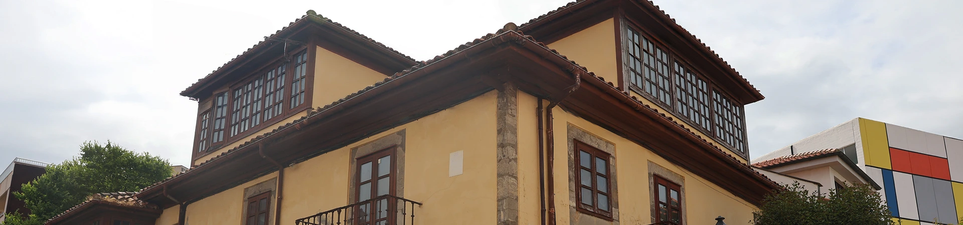 Portada Casa Alvaré
