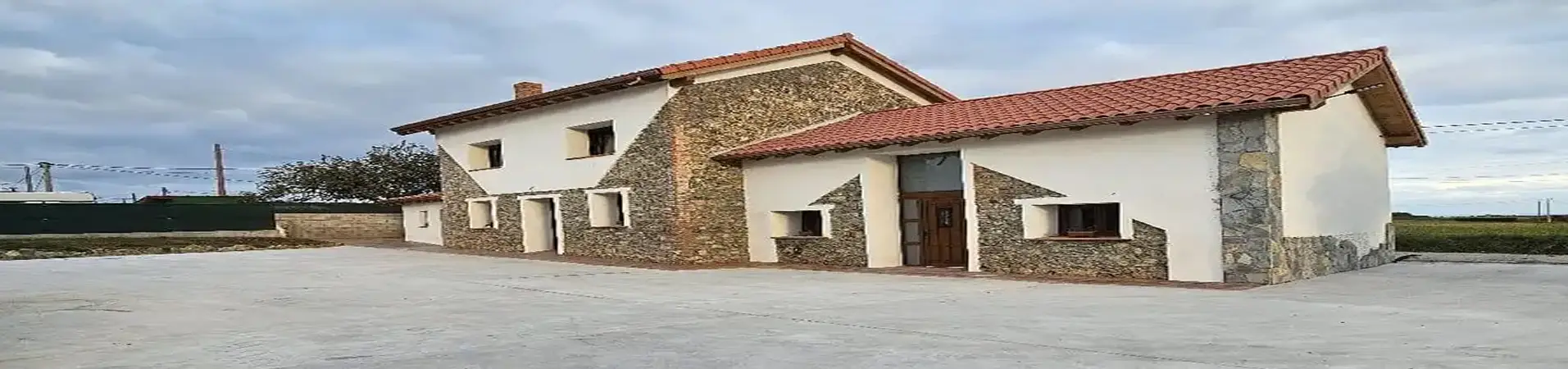 La Corexa Casa de aldea portada
